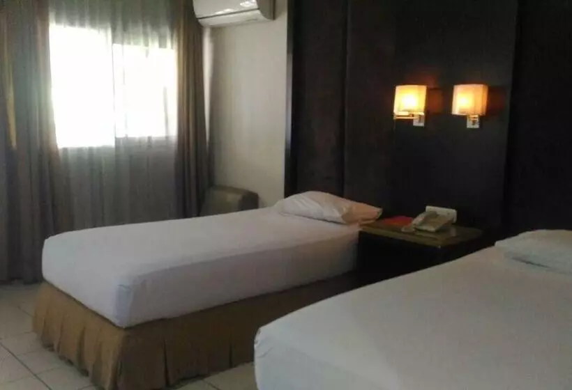 Fotos del hotel D'arcici Plumpang:  8