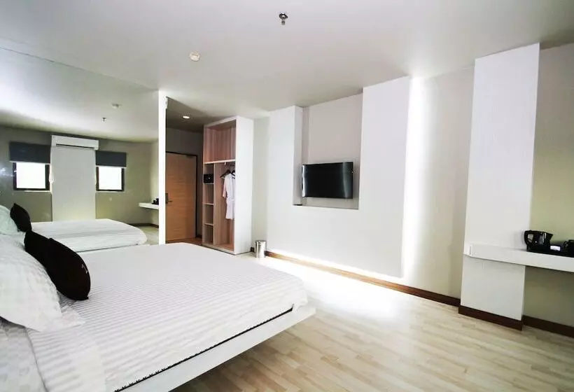 Fotos del hotel The L  Entertainment:  20