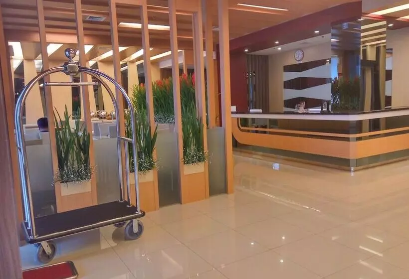 Fotos del hotel The L  Entertainment:  4