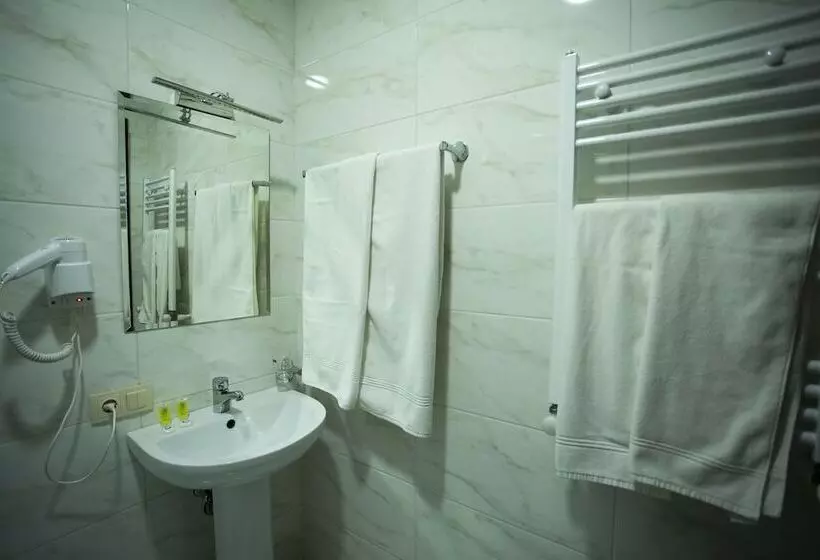 Fotos del hotel Batus:  18