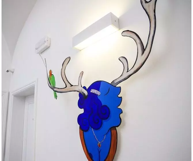Cheap & Chic Hotel