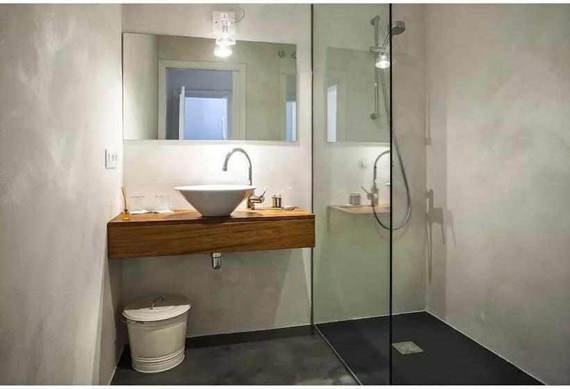 Fotos del hotel Cheap & Chic Hotel:  9