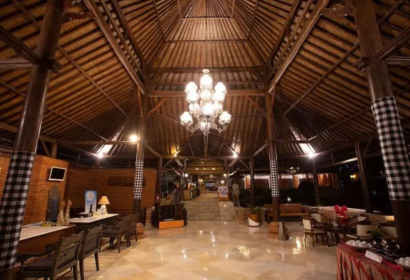 Fotos del hotel Royal Trawas  & Cottages:  3