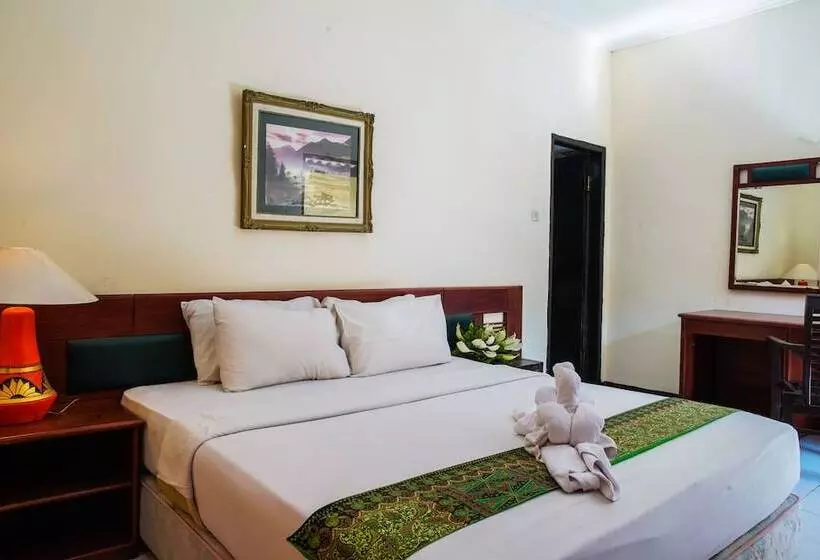 Fotos del hotel Royal Trawas  & Cottages:  11