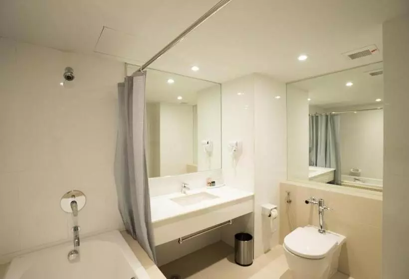 Fotos del hotel New Season Square:  7