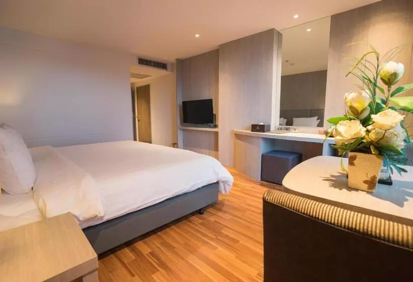 Fotos del hotel New Season Square:  2