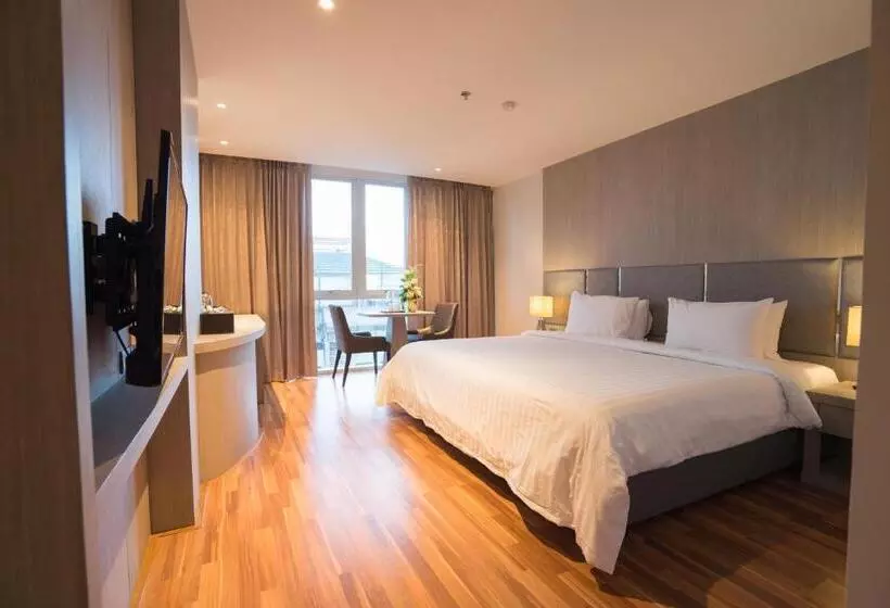 Fotos del hotel New Season Square:  25