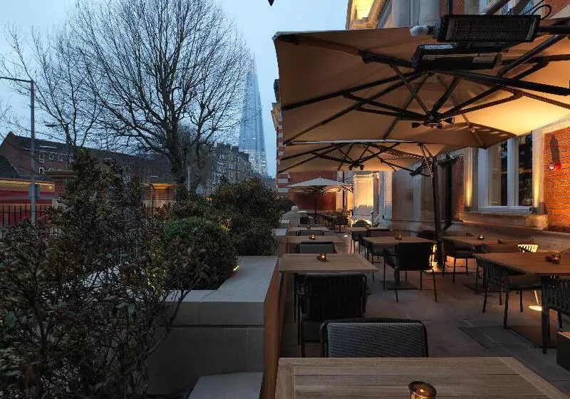 Fotos del hotel The Lalit London:  9