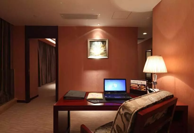 Fotos del hotel Wuhan Tianchimel:  8