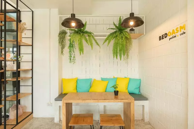Fotos del hotel Bedgasm Poshtel X Café At Nimman:  6