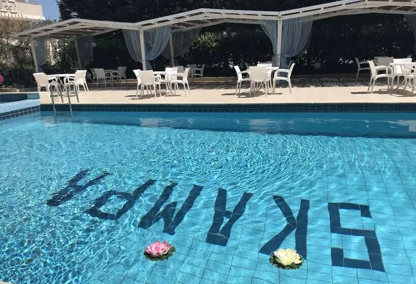 Fotos del hotel Skampa:  12