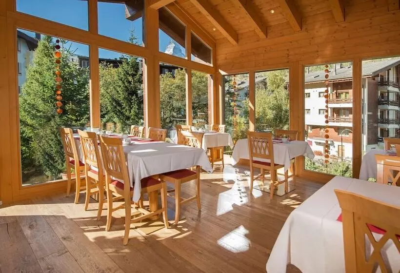 Fotos del hotel Dufour Chalet:  3