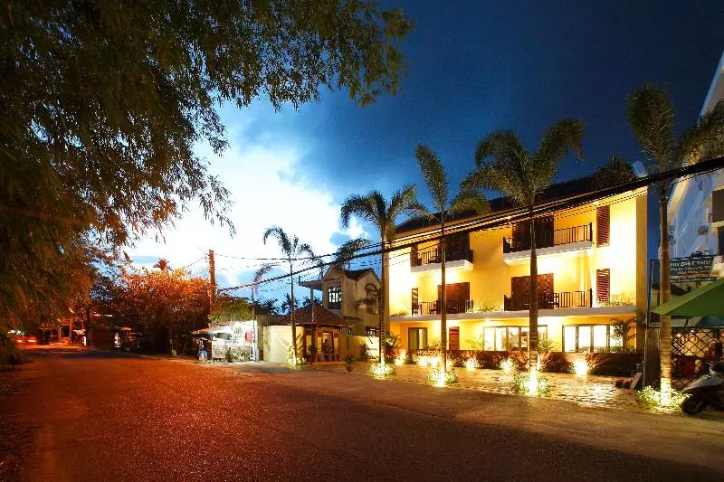 Fotos del hotel Hoa Co Villas:  2
