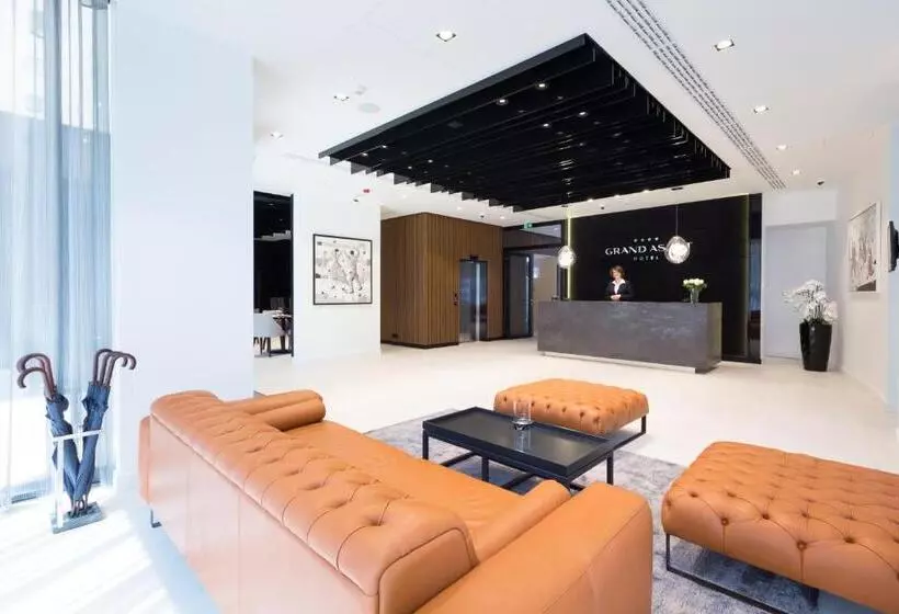 Fotos del hotel Grand Ascot:  3