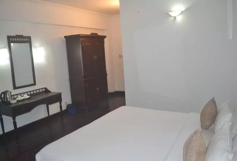 Fotos del hotel Oak Fields:  23