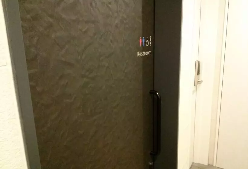 Fotos del hotel The B Shimbashi:  2