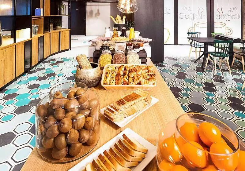Fotos del hotel Ibis Styles Paris 16 Boulogne:  8