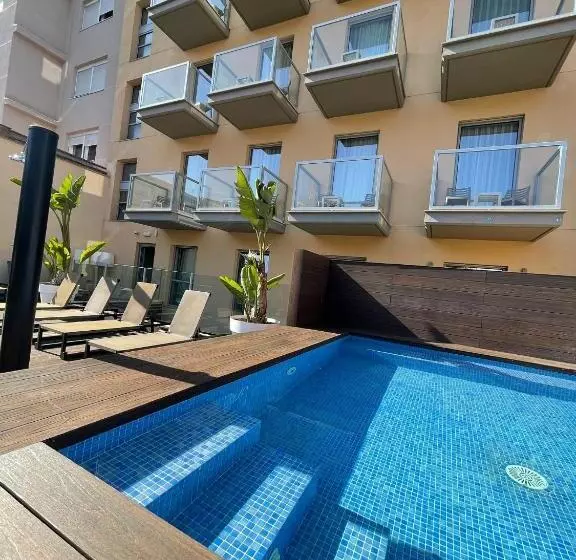 Fotos del hotel Arya Stadium:  1