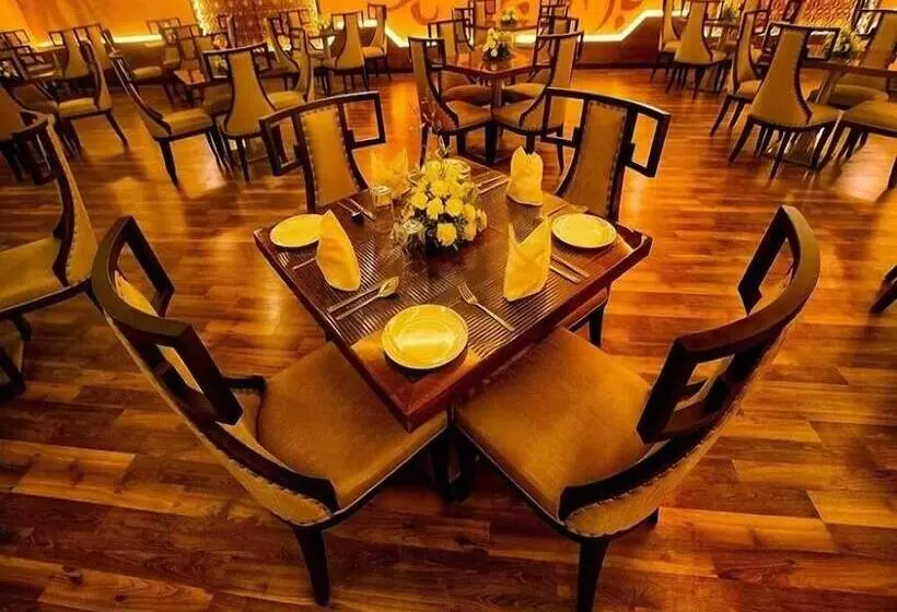 Fotos del hotel Eskay Resorts:  5