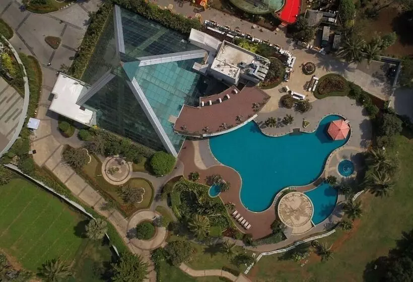 Fotos del hotel Eskay Resorts:  21