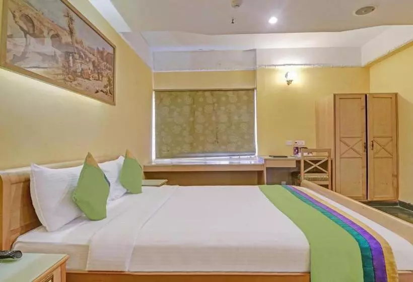 Fotos del hotel Treebo Trend Komfort Suites:  16