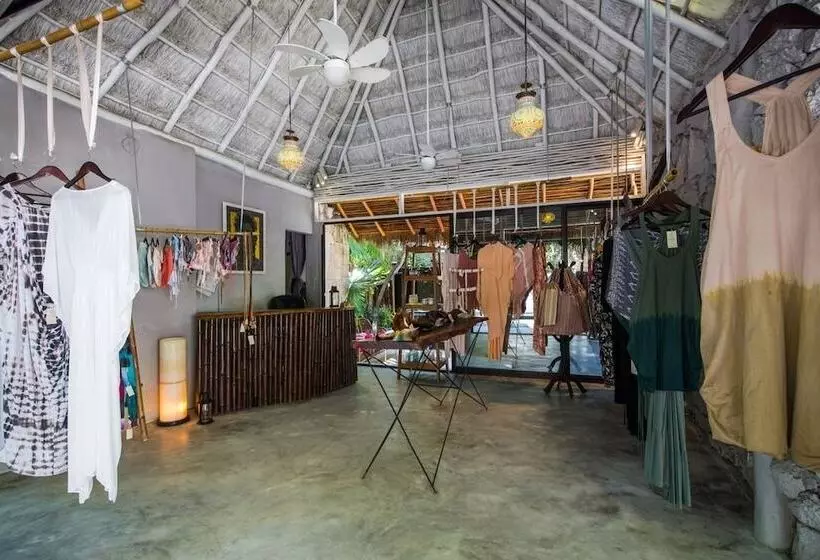 Fotos del hotel Yoga Shala Tulum:  3