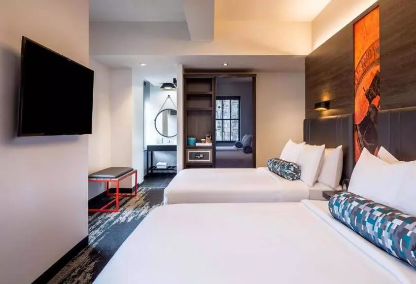 Aloft Philadelphia Downtown
