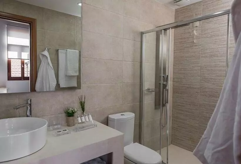 Fotos del hotel Bluebell Luxury Suites:  12