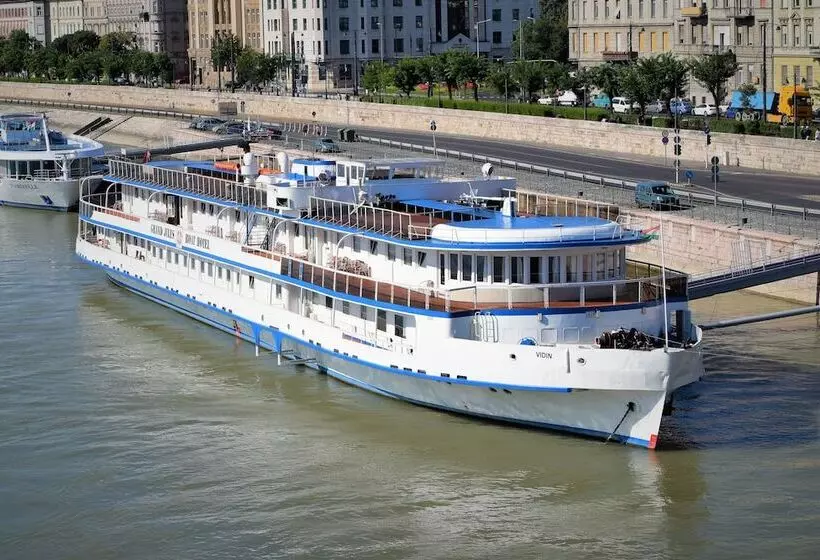 Fotos del hotel Grand Jules  Boat:  25