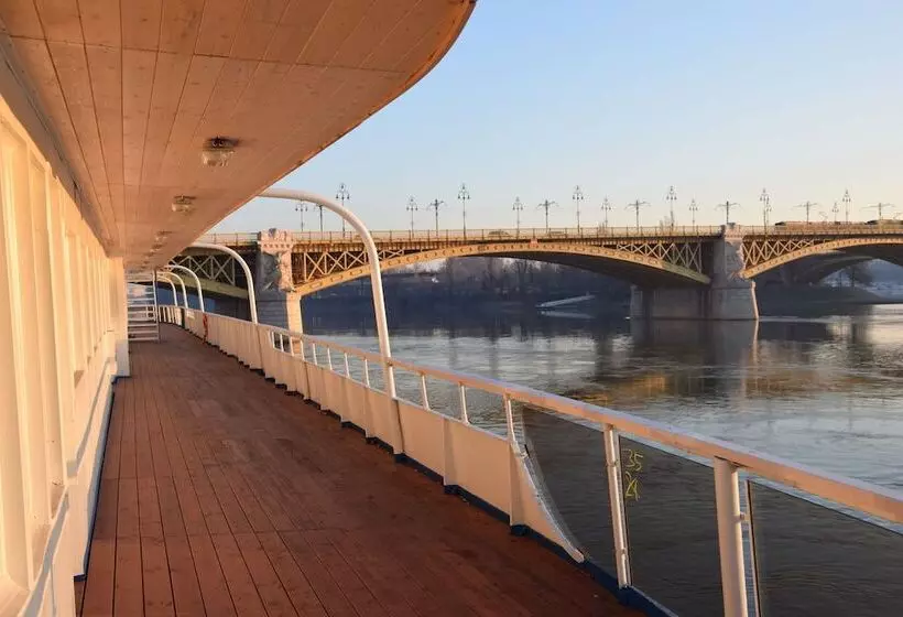 Fotos del hotel Grand Jules  Boat:  22