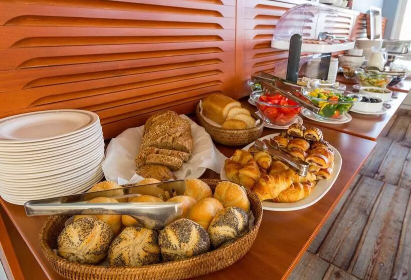 Fotos del hotel Grand Jules  Boat:  17