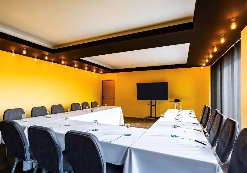Fotos del hotel Novotel London Heathrow Airport T1 T2 And T3:  5