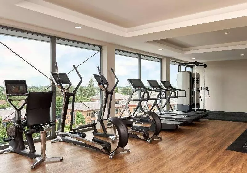 Fotos del hotel Novotel London Heathrow Airport T1 T2 And T3:  3