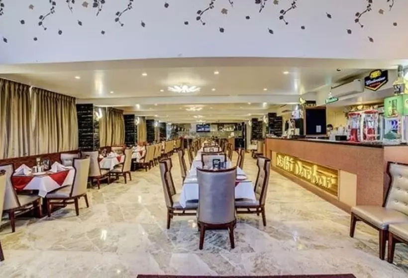 Fotos del hotel Fab Prime Sarala Crown Calangute Beach:  16