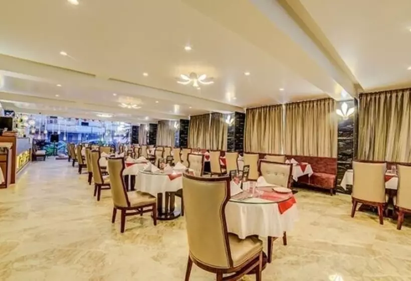 Fotos del hotel Fab Prime Sarala Crown Calangute Beach:  8
