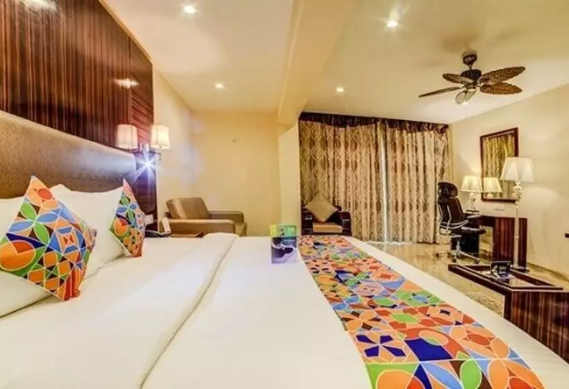 Fotos del hotel Fab Prime Sarala Crown Calangute Beach:  7