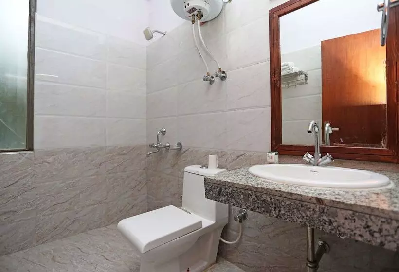 Fotos del hotel Oyo 9546 Mall Road:  5