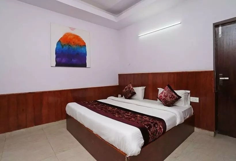 Fotos del hotel Oyo 9546 Mall Road:  13