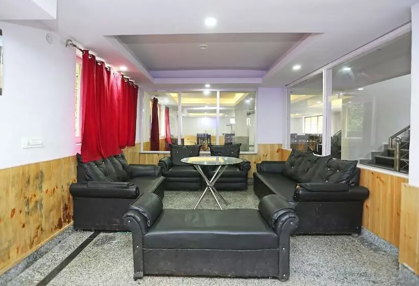 Fotos del hotel Oyo 9546 Mall Road:  2