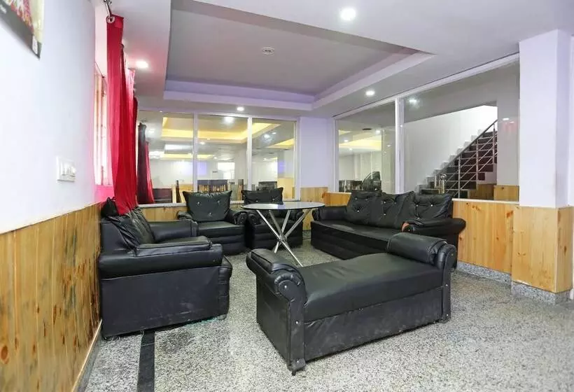 Fotos del hotel Oyo 9546 Mall Road:  22
