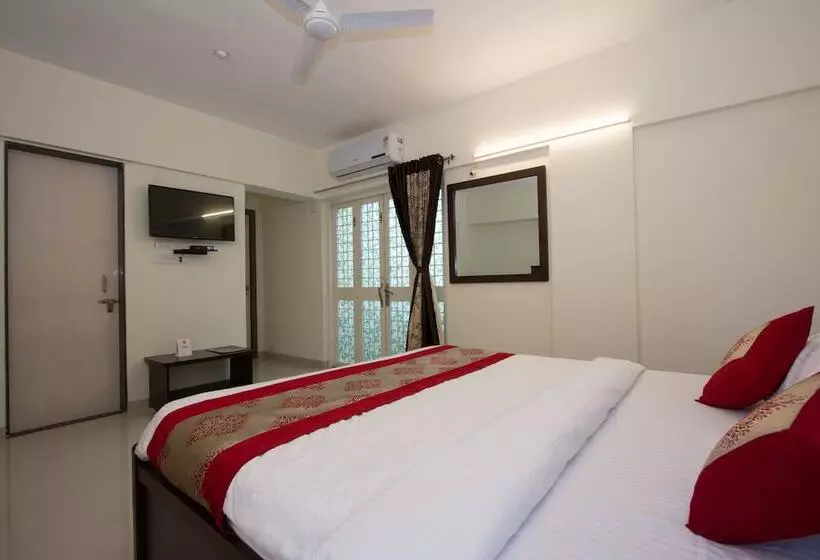 Fotos del hotel Oyo 9052 Leisurely Abode:  25