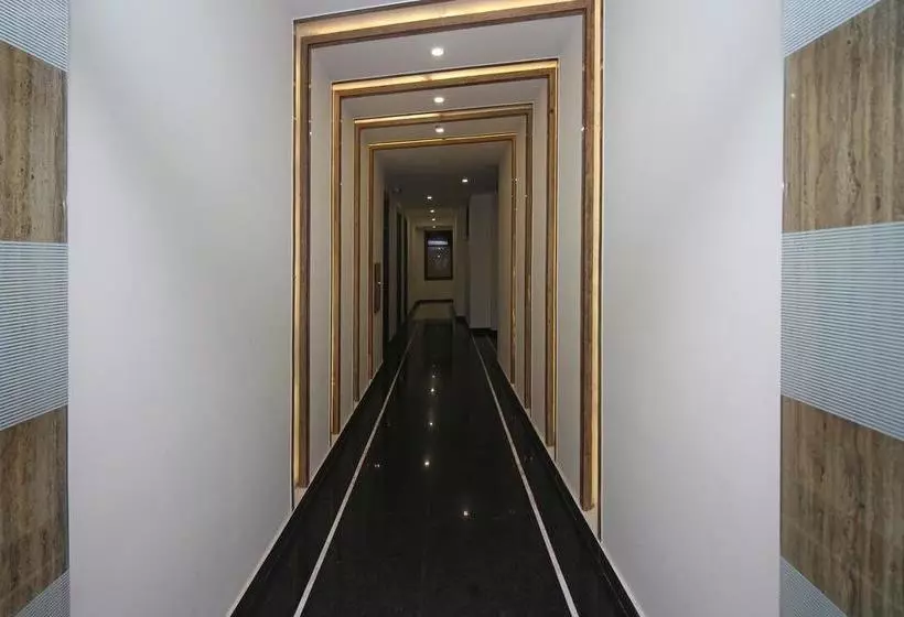 Fotos del hotel Royal By Ks:  6
