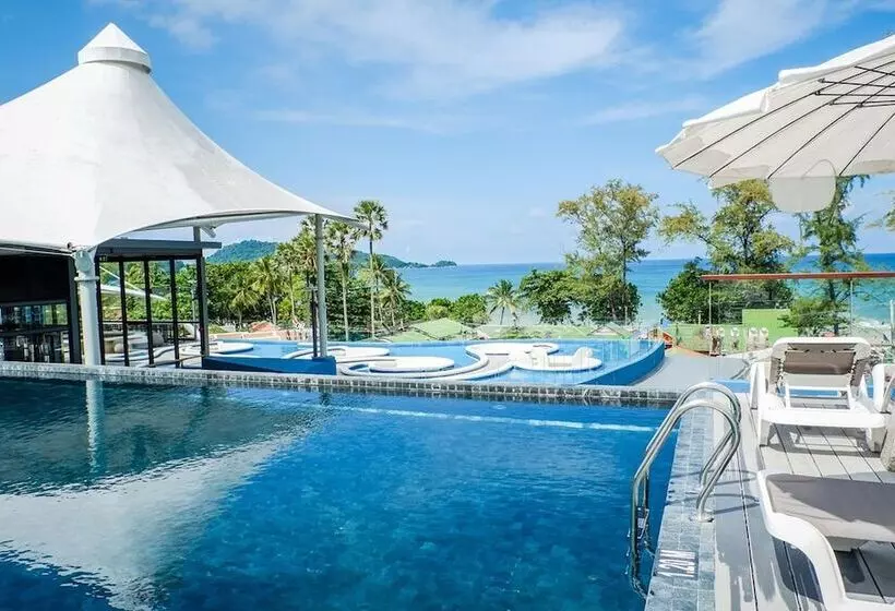 Fotos del hotel Beyond Patong  Sha Extra Plus:  2