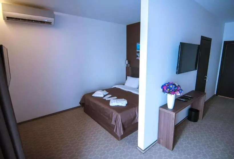 Sky Inn  Batumi