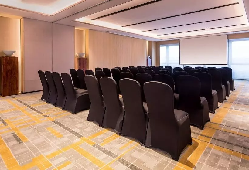 Fotos del hotel Courtyard By Marriott Shanghai Hongqiao:  7