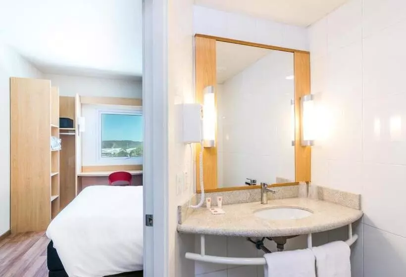 Fotos del hotel Ibis Puerto Montt:  19