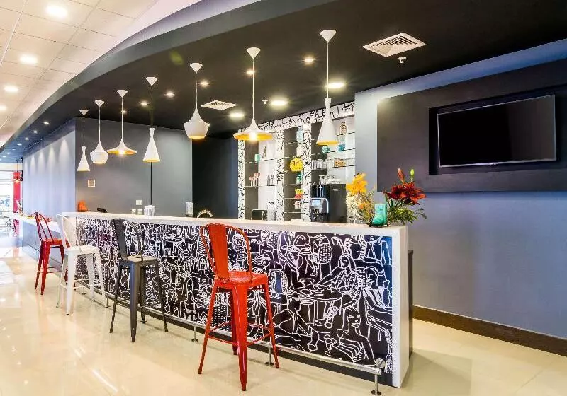 Fotos del hotel Ibis Puerto Montt:  12