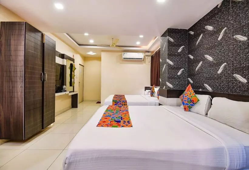 Fotos del hotel Fab Rotano Suites Yelahanka:  22