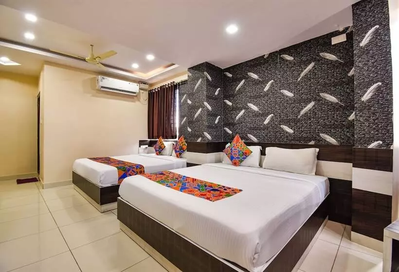 Fotos del hotel Fab Rotano Suites Yelahanka:  14