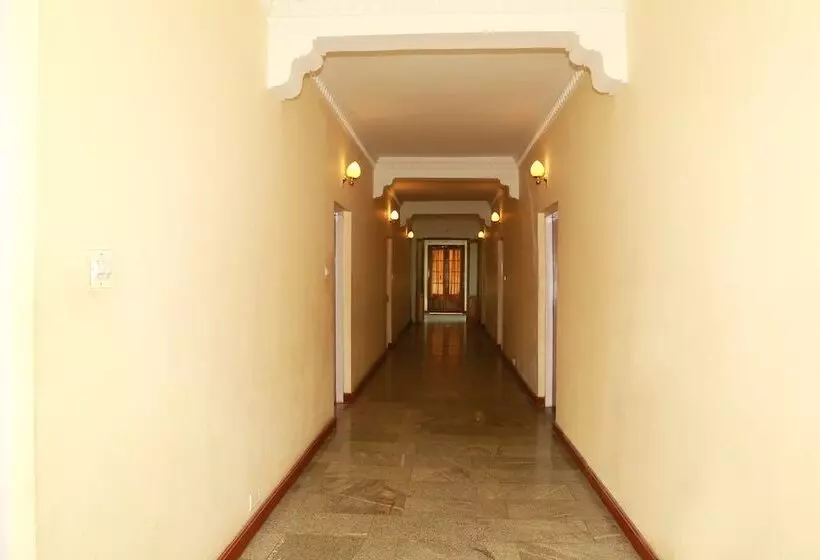 Fotos del hotel Oyo 10336 Hotel Sn Annex:  2